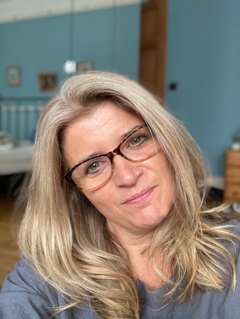 Dr Sharon Parry