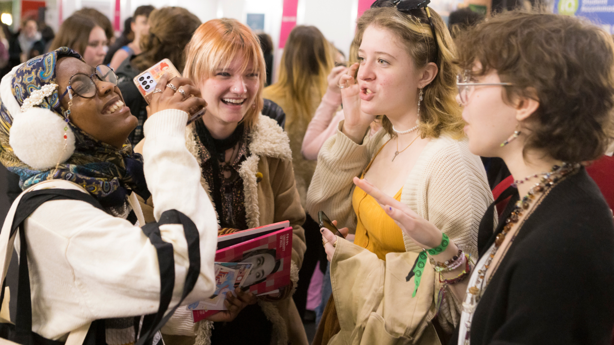 web-events-image-box-1.png A diverse groupn of students laughing and talking at a UCAS Discovery event