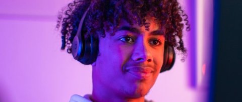 Student watcvhing Subject Spotlights on computer
