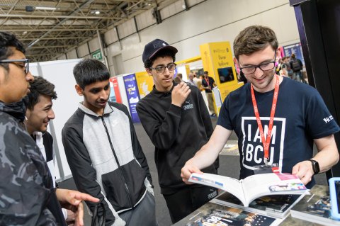 th-2022-06-21-ucas-discovery-7086.jpg